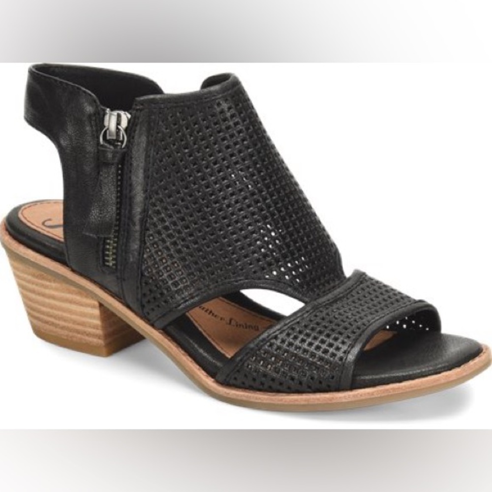 Sofft Sara Sandals in Black Leather size 8
